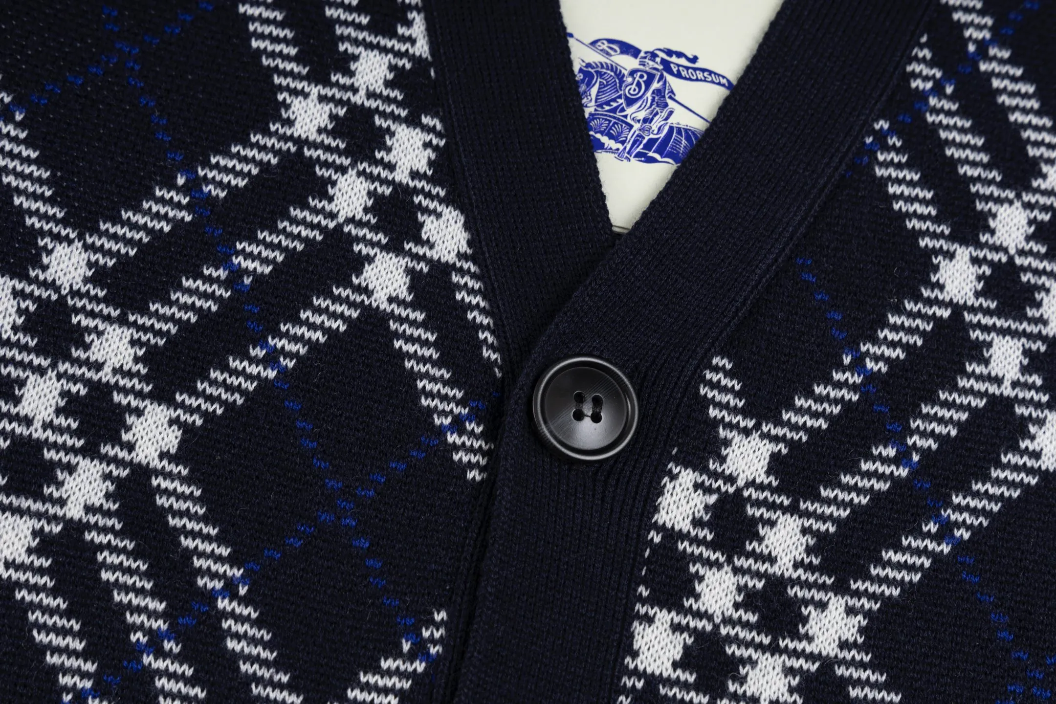 BBR V 49,900 ， ， 。Classic Burberry ， 。V ， 。 ， 。 ， 。 ， ， 。 ， BURBERRY Quality 。 ， 。 Size:S/M/L